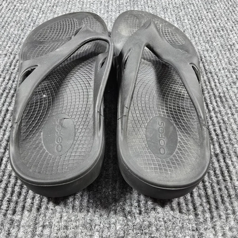 OOFOS Sandals Mens Size 7 Womens Size 9 EU 40 Black OOriginal Recovery Flip Flop